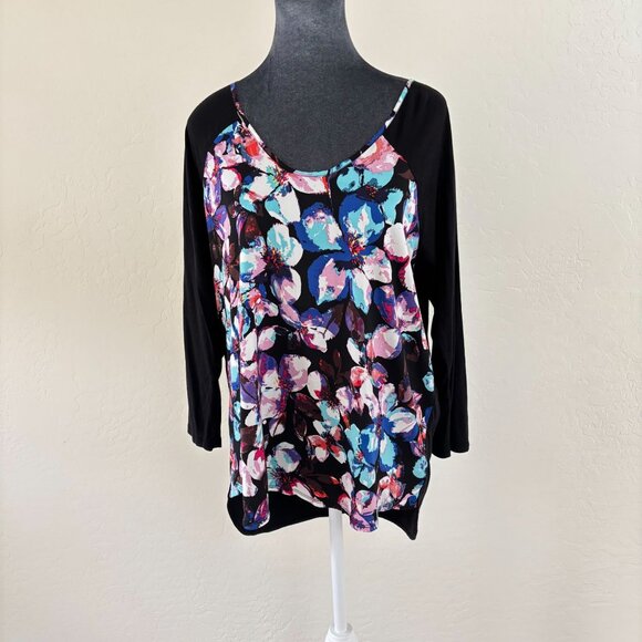 The Limited Tops - The‎ Limited Mixed Media Hi-Low 3/4 Sleeve Top - Black Floral Multi - Size L